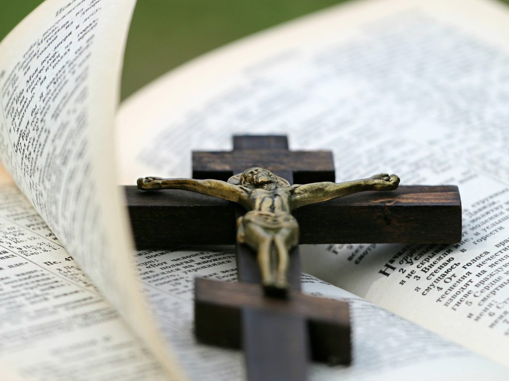 cross-1560345_1920